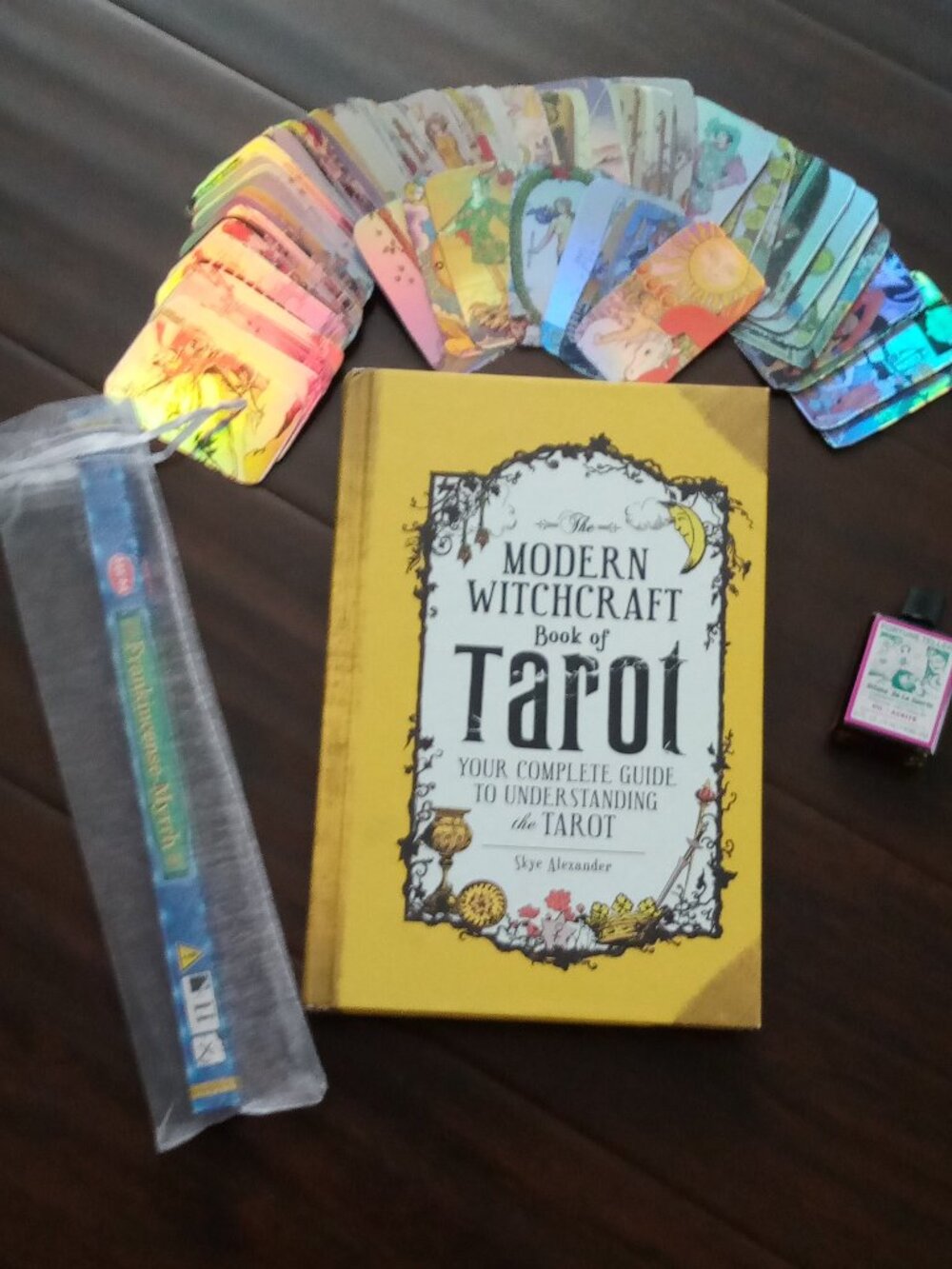 The Modern Witchcraft Book of Tarot